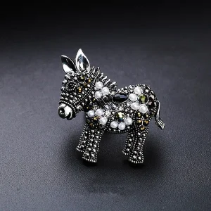 Broche Ane Noir avec strass